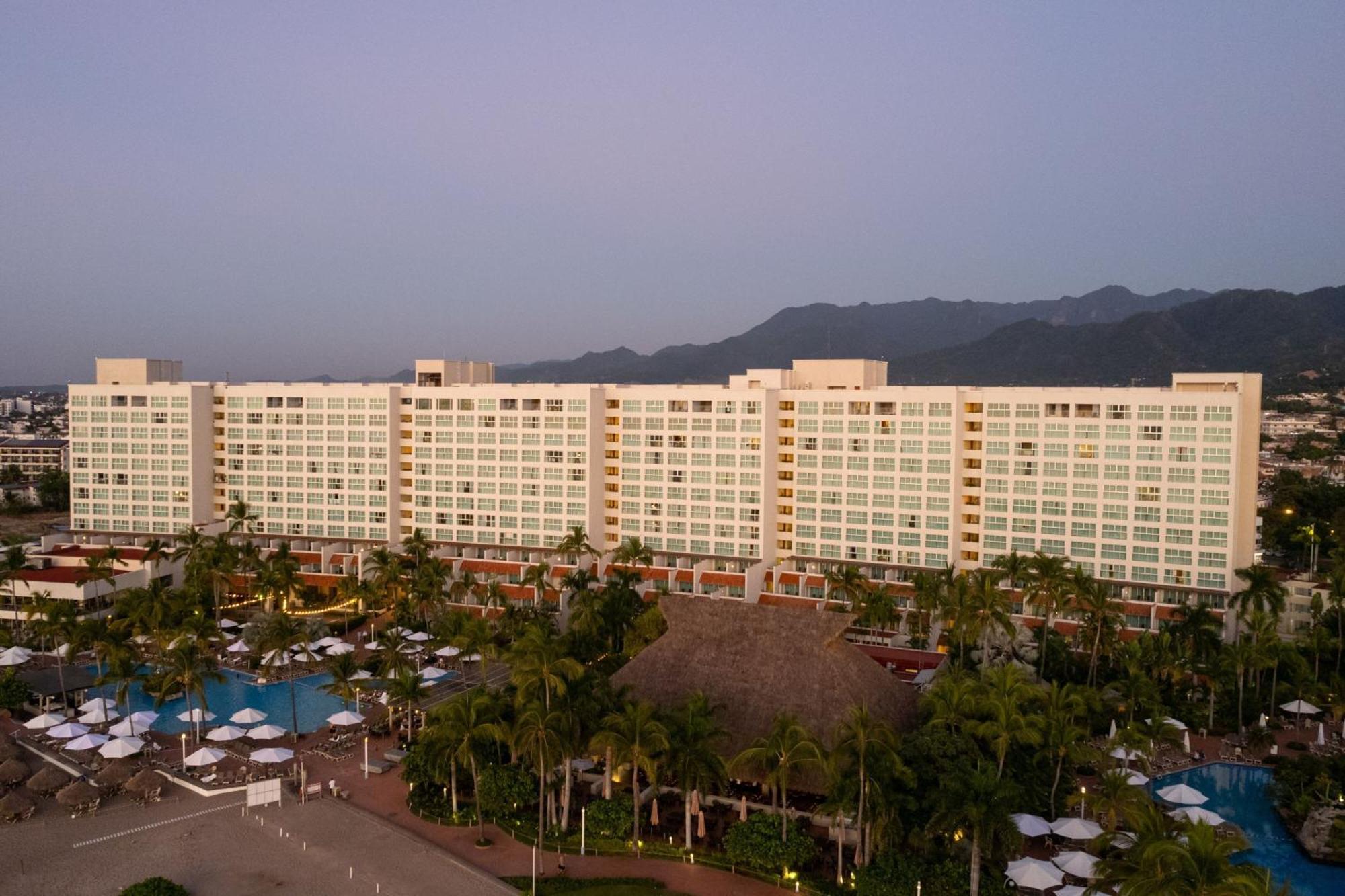 Sheraton Buganvilias Resort & Convention Center Puerto Vallarta Extérieur photo